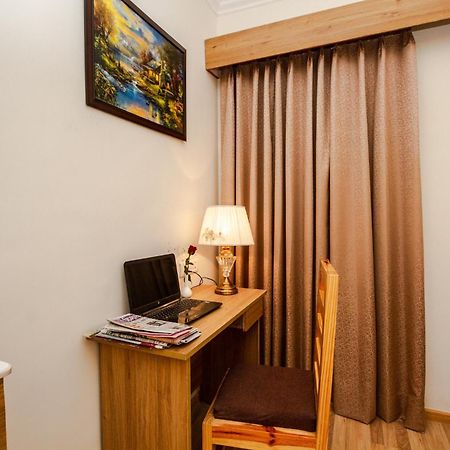 Anand Vardhan Resorts Manāli Habitación foto